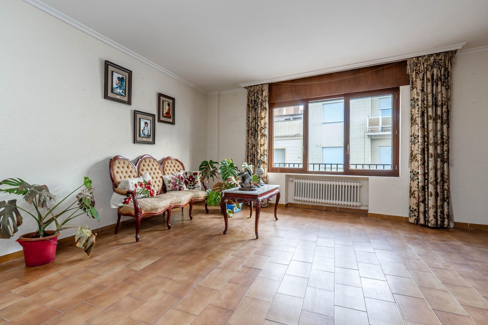 6 soveværelse Byhus til salg i Alcudia de Guadix med garage - € 185.000 (Ref: 8610759)