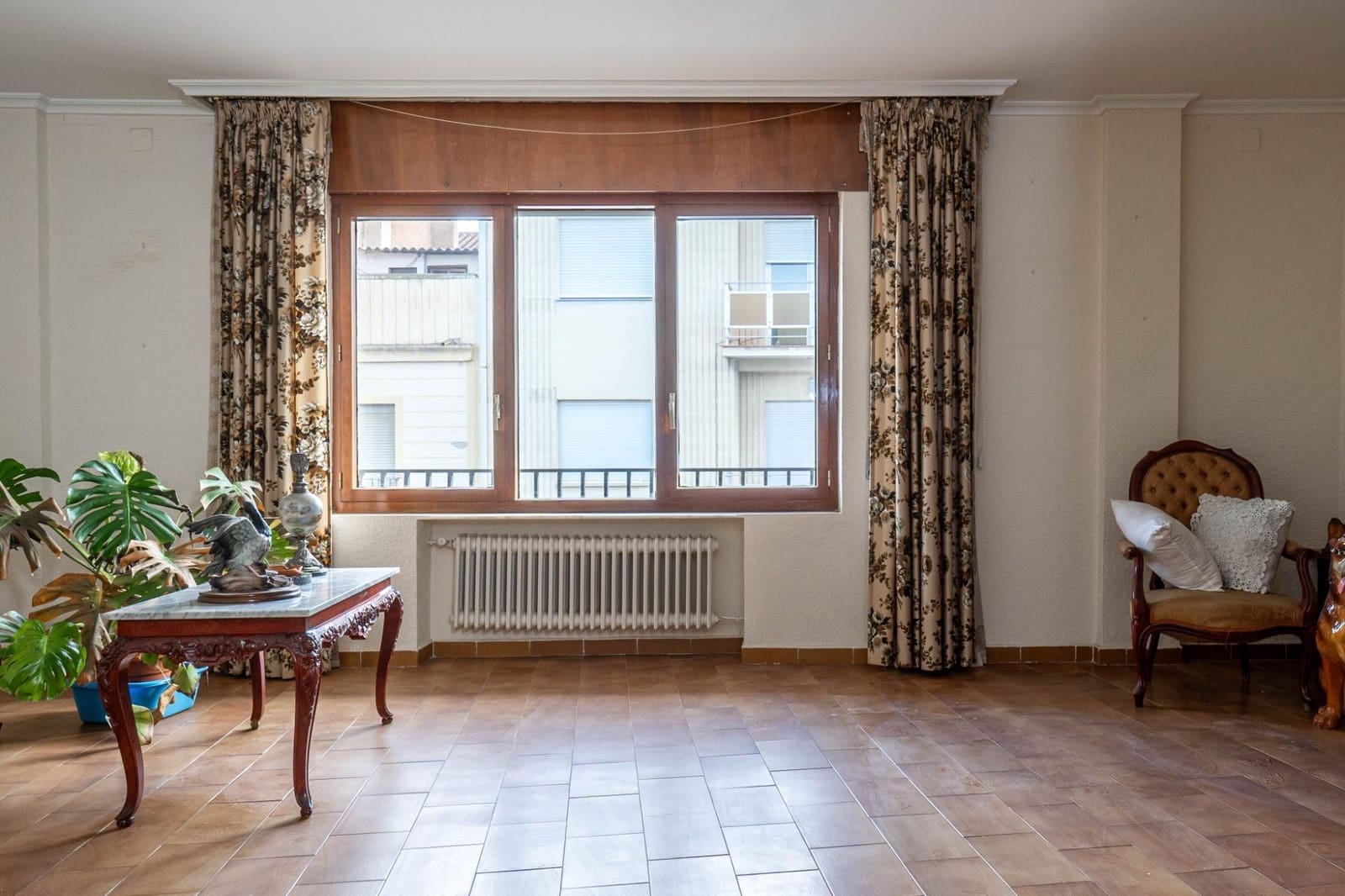 6 soveværelse Byhus til salg i Alcudia de Guadix med garage - € 185.000 (Ref: 8610759)