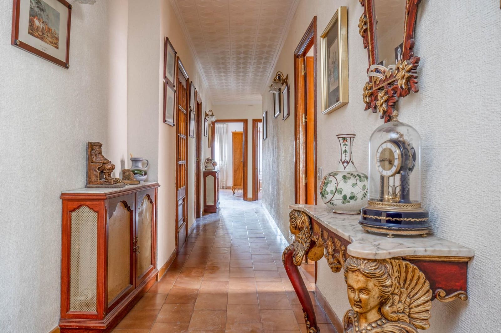 6 soveværelse Byhus til salg i Alcudia de Guadix med garage - € 185.000 (Ref: 8610759)