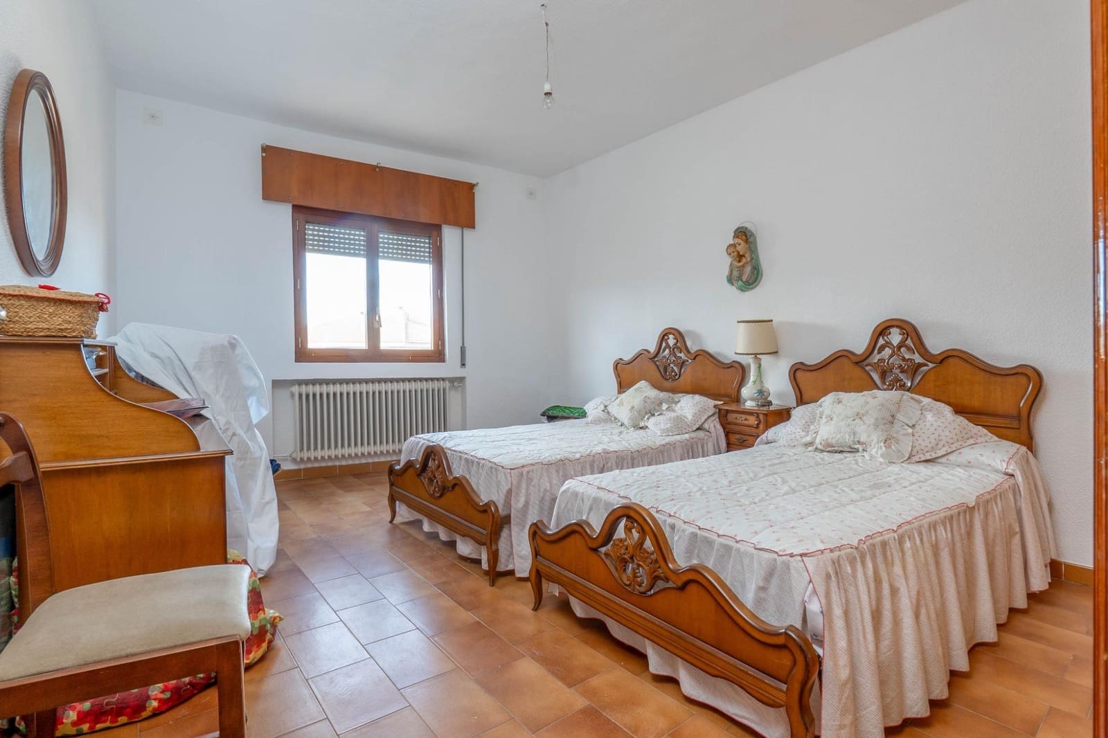 6 soveværelse Byhus til salg i Alcudia de Guadix med garage - € 185.000 (Ref: 8610759)