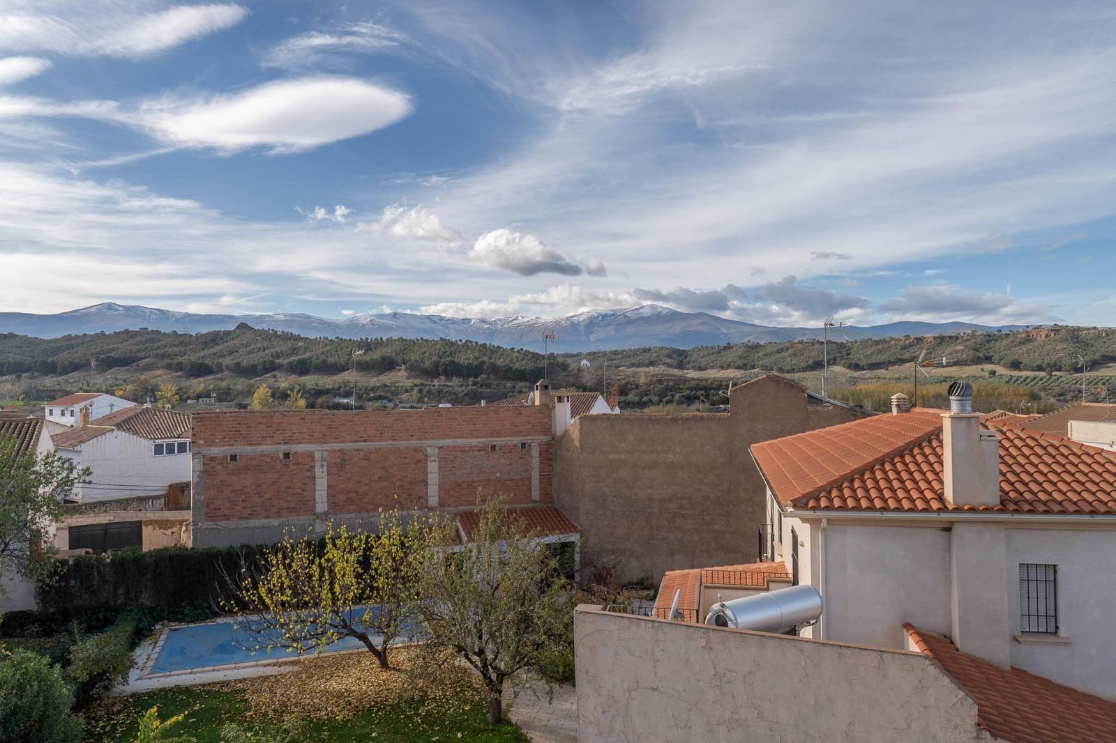 6 soveværelse Byhus til salg i Alcudia de Guadix med garage - € 185.000 (Ref: 8610759)