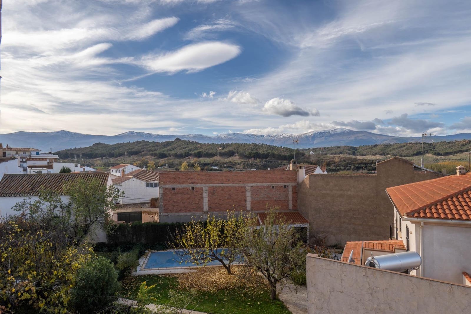 6 soveværelse Byhus til salg i Alcudia de Guadix med garage - € 185.000 (Ref: 8610759)