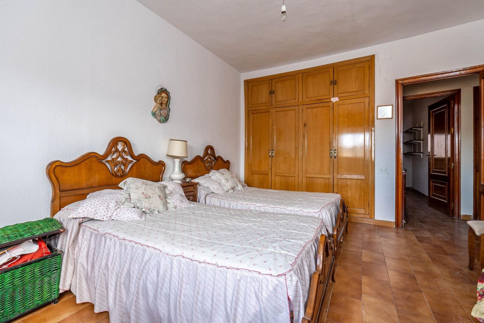 6 soveværelse Byhus til salg i Alcudia de Guadix med garage - € 185.000 (Ref: 8610759)