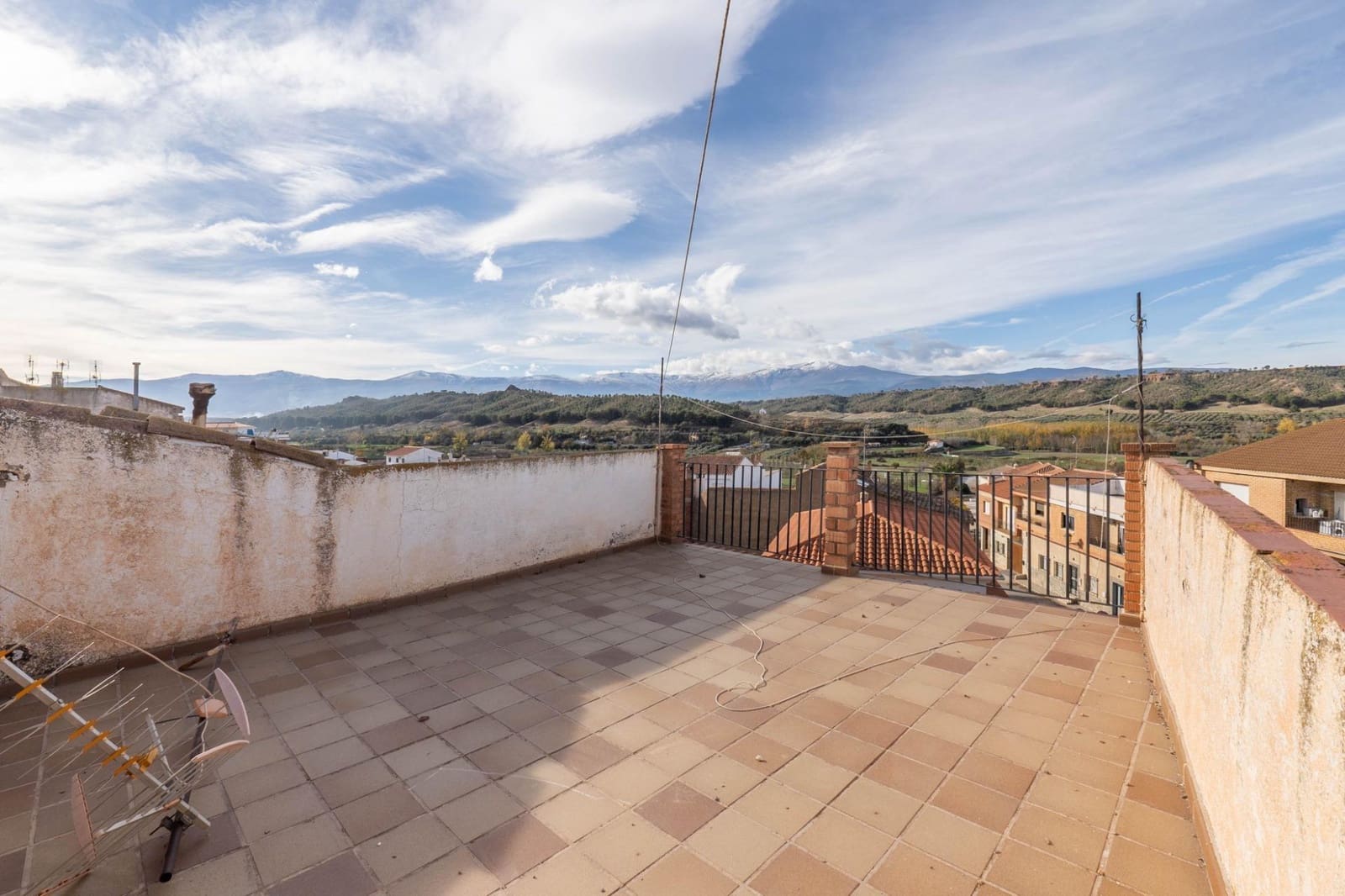 6 soveværelse Byhus til salg i Alcudia de Guadix med garage - € 185.000 (Ref: 8610759)