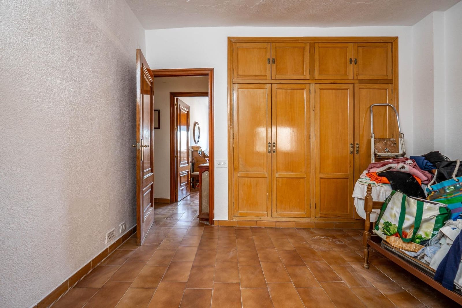 6 soveværelse Byhus til salg i Alcudia de Guadix med garage - € 185.000 (Ref: 8610759)