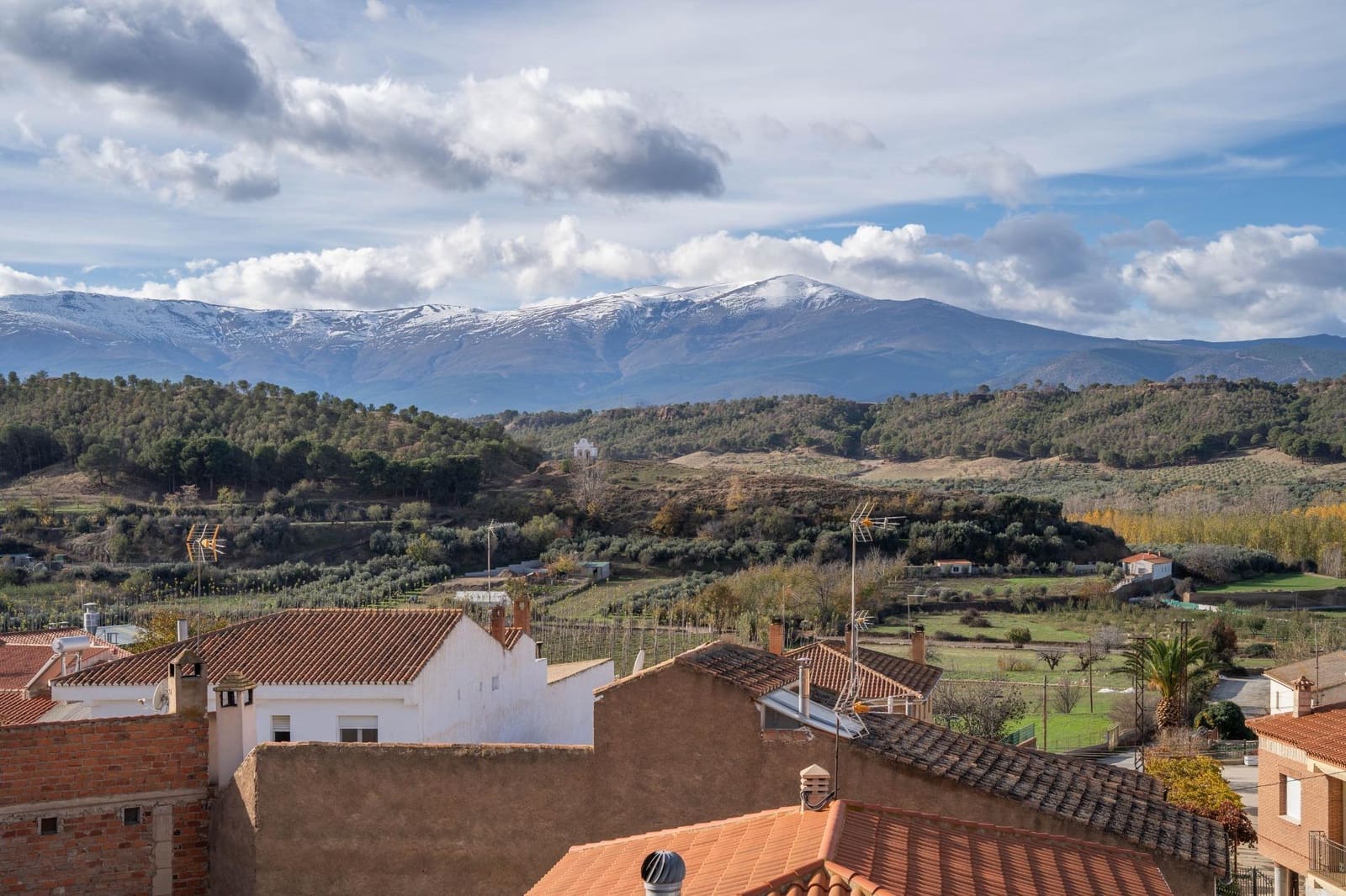 6 soveværelse Byhus til salg i Alcudia de Guadix med garage - € 185.000 (Ref: 8610759)