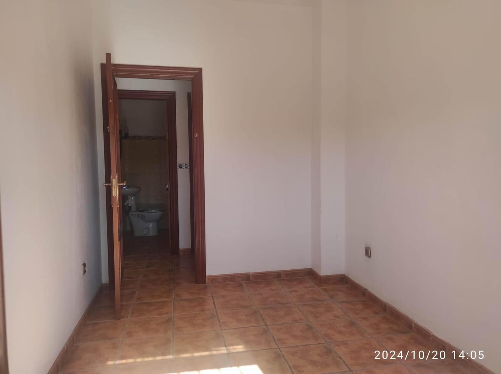 6 soveværelse Finca/Landehus til salg i Fuente Vaqueros - € 360.000 (Ref: 8610760)