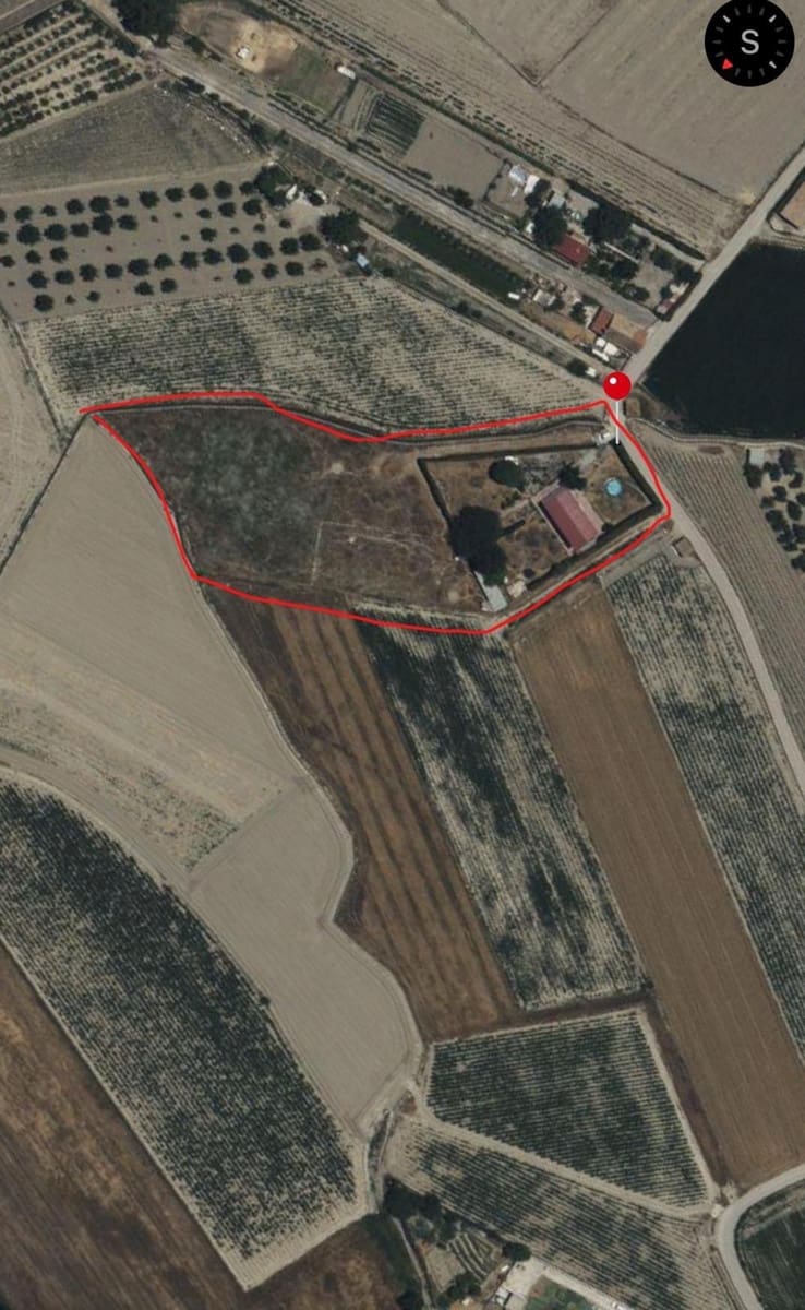 6 soveværelse Finca/Landehus til salg i Fuente Vaqueros - € 360.000 (Ref: 8610760)