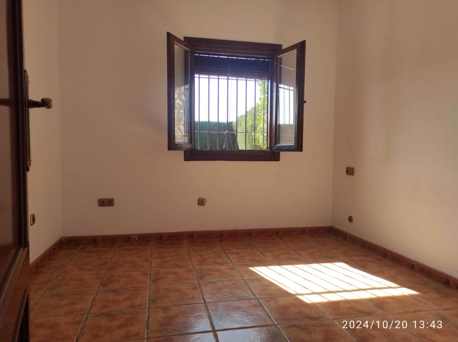 6 soveværelse Finca/Landehus til salg i Fuente Vaqueros - € 360.000 (Ref: 8610760)