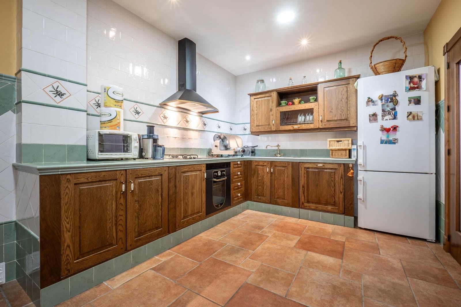 8 soveværelse Byhus til salg i Guejar Sierra - € 900.000 (Ref: 8623271)