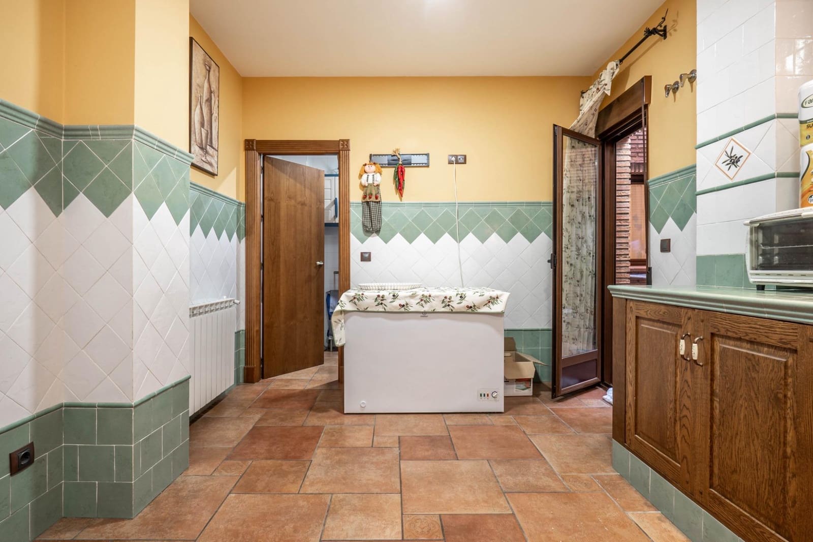 8 soveværelse Byhus til salg i Guejar Sierra - € 900.000 (Ref: 8623271)