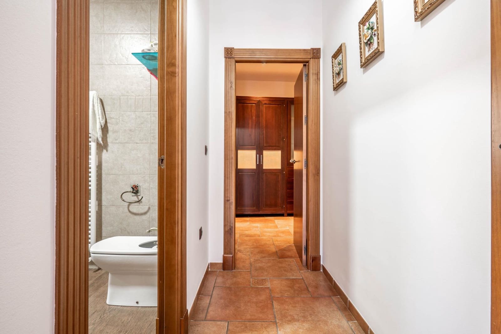 8 soveværelse Byhus til salg i Guejar Sierra - € 900.000 (Ref: 8623271)