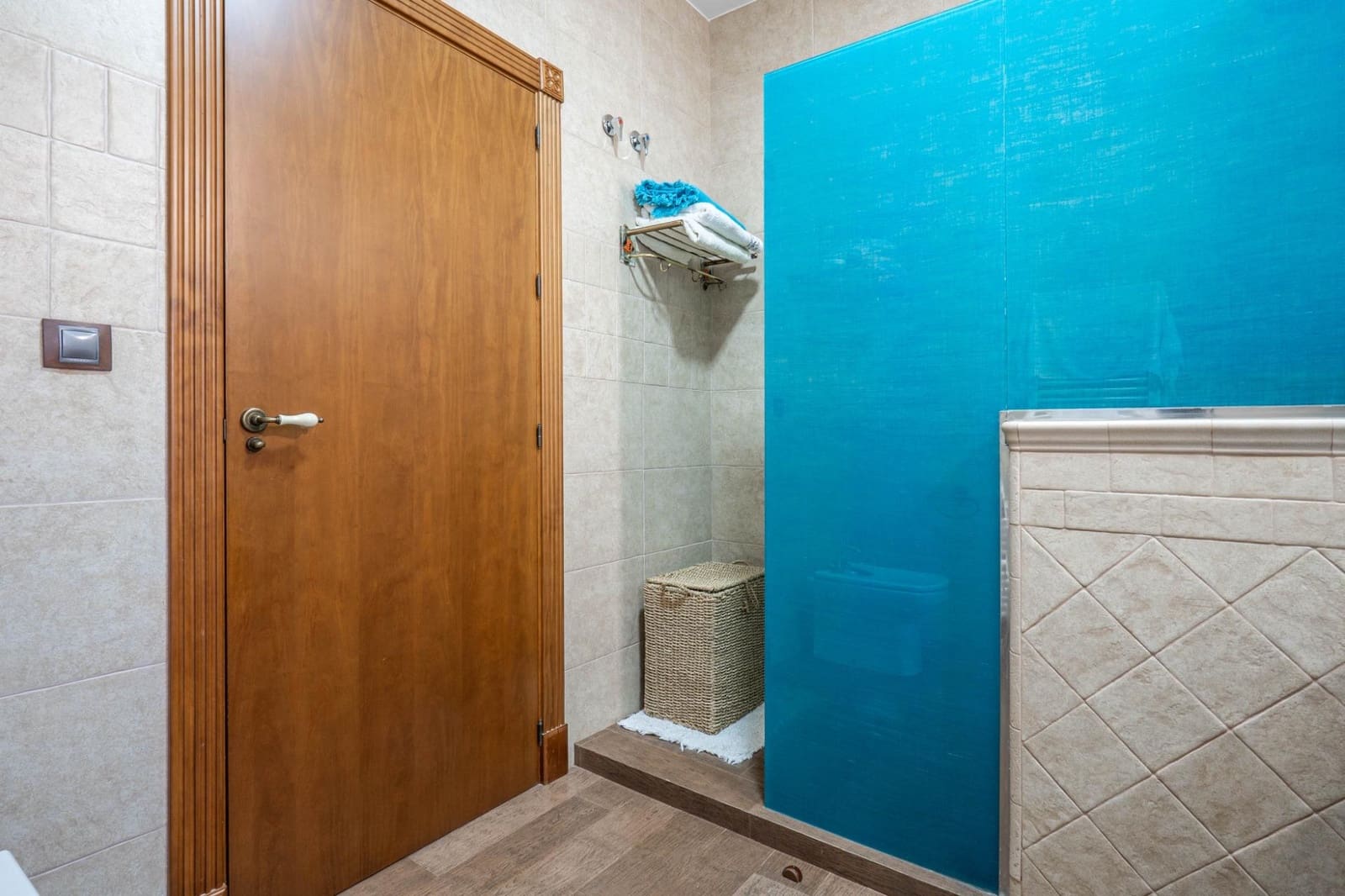 8 soveværelse Byhus til salg i Guejar Sierra - € 900.000 (Ref: 8623271)