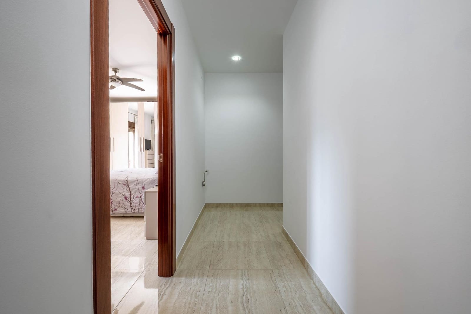 8 soveværelse Byhus til salg i Guejar Sierra - € 900.000 (Ref: 8623271)