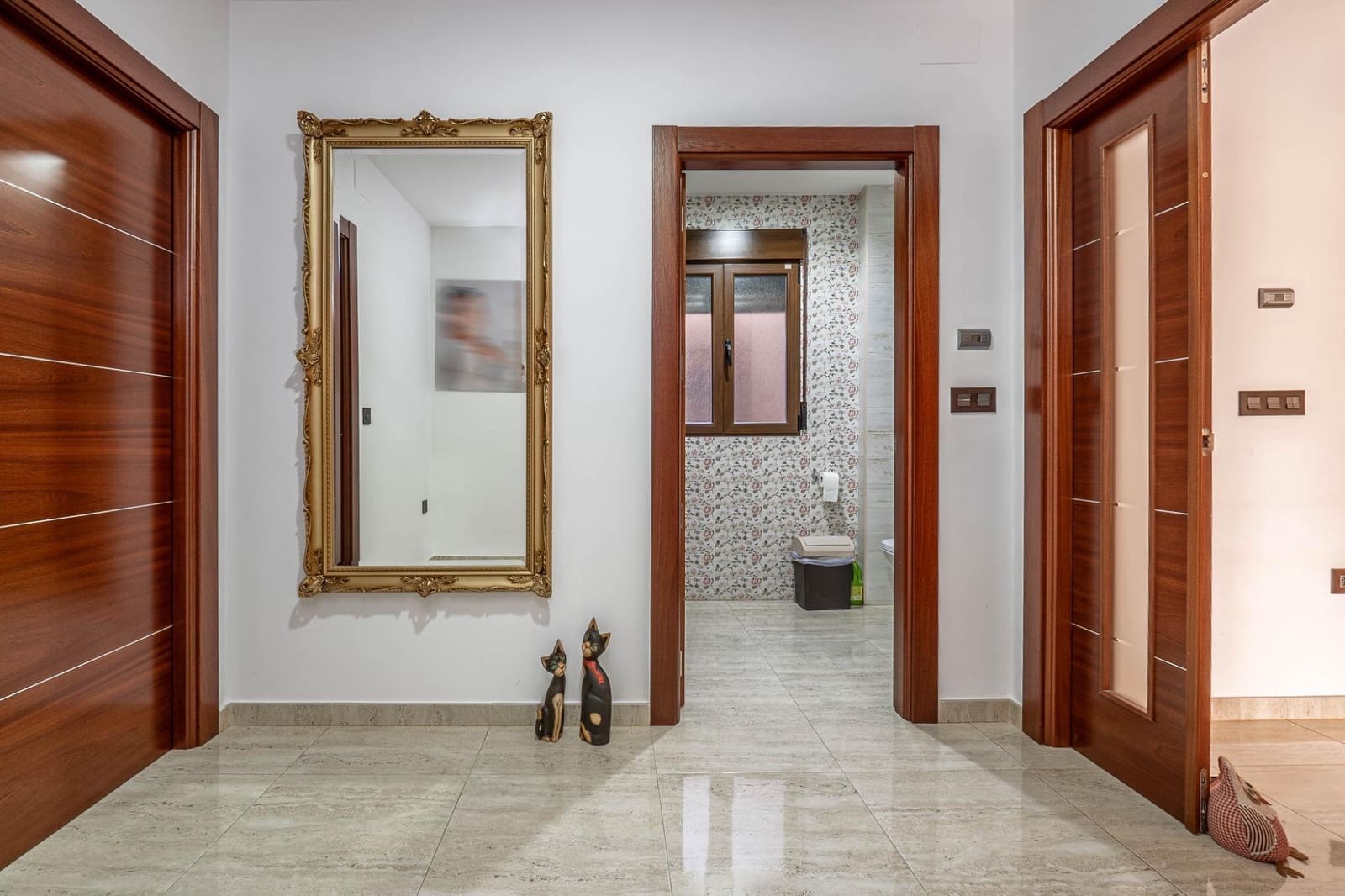 8 soveværelse Byhus til salg i Guejar Sierra - € 900.000 (Ref: 8623271)