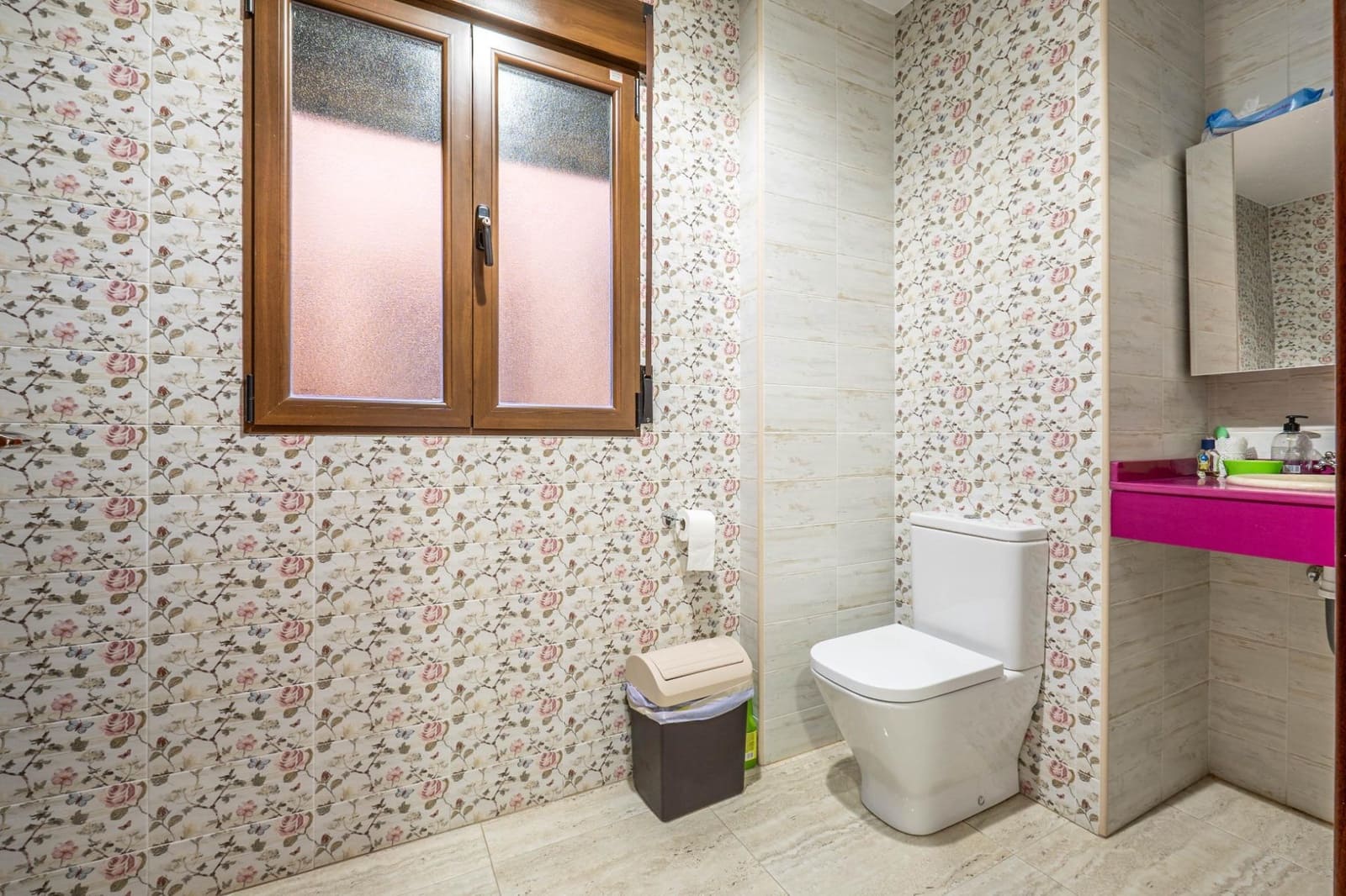 8 soveværelse Byhus til salg i Guejar Sierra - € 900.000 (Ref: 8623271)