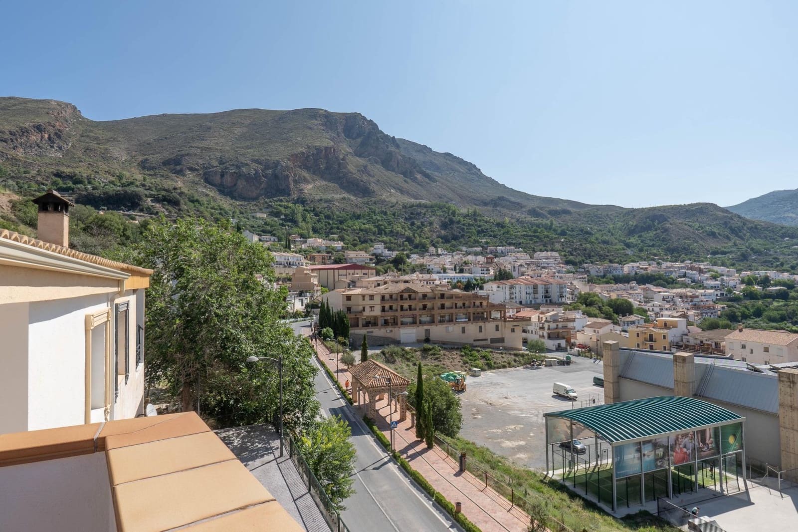 8 soveværelse Byhus til salg i Guejar Sierra - € 900.000 (Ref: 8623271)