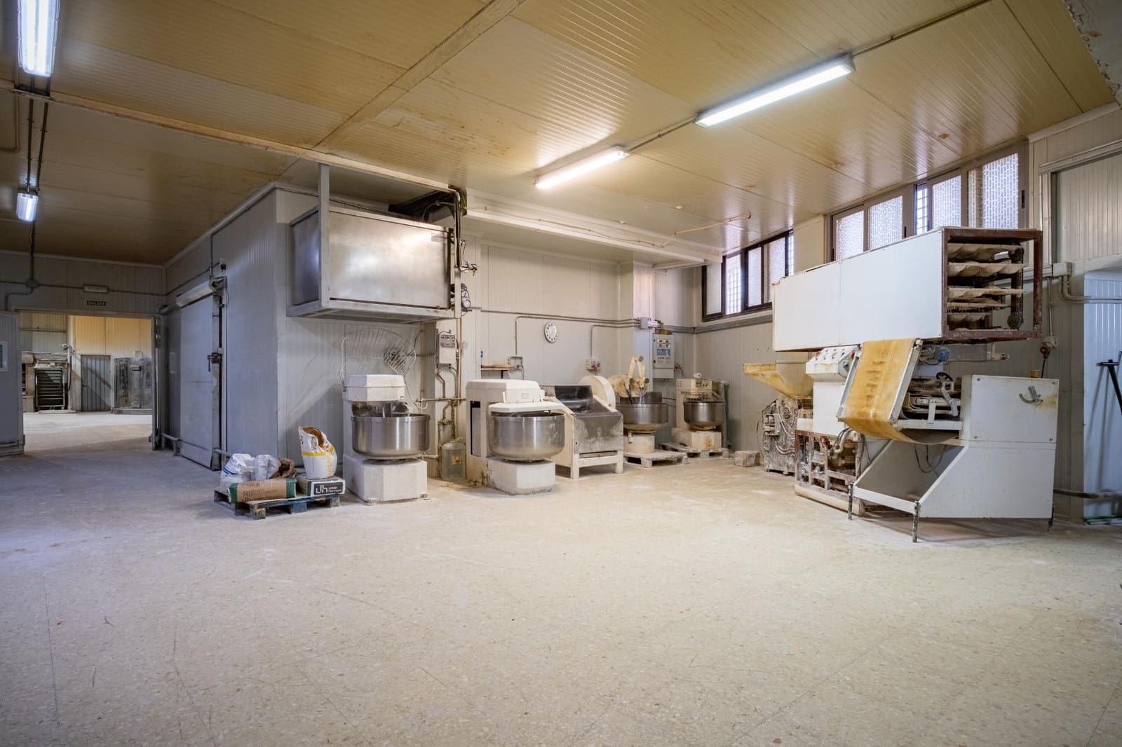 Yritys myytävänä paikassa Granada kaupunki - 1 150 000 € (Ref: 8638587)