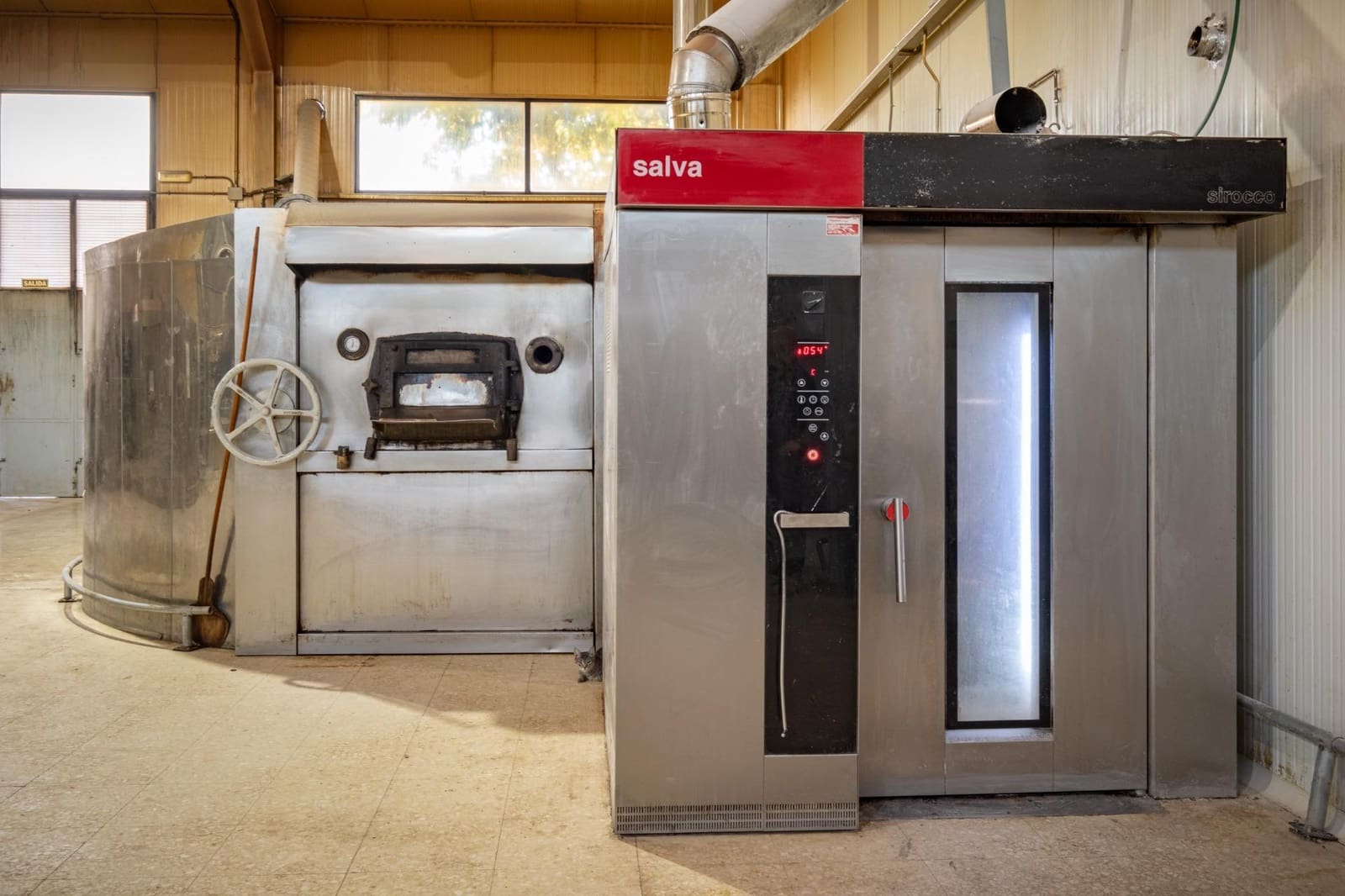 Yritys myytävänä paikassa Granada kaupunki - 1 150 000 € (Ref: 8638587)