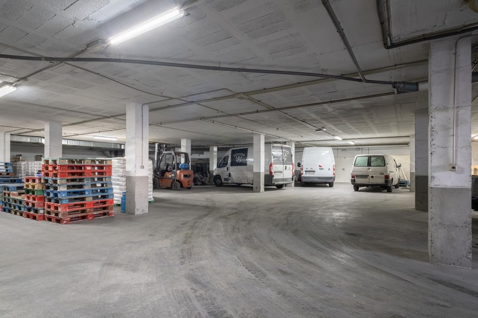 Yritys myytävänä paikassa Granada kaupunki - 1 150 000 € (Ref: 8638587)