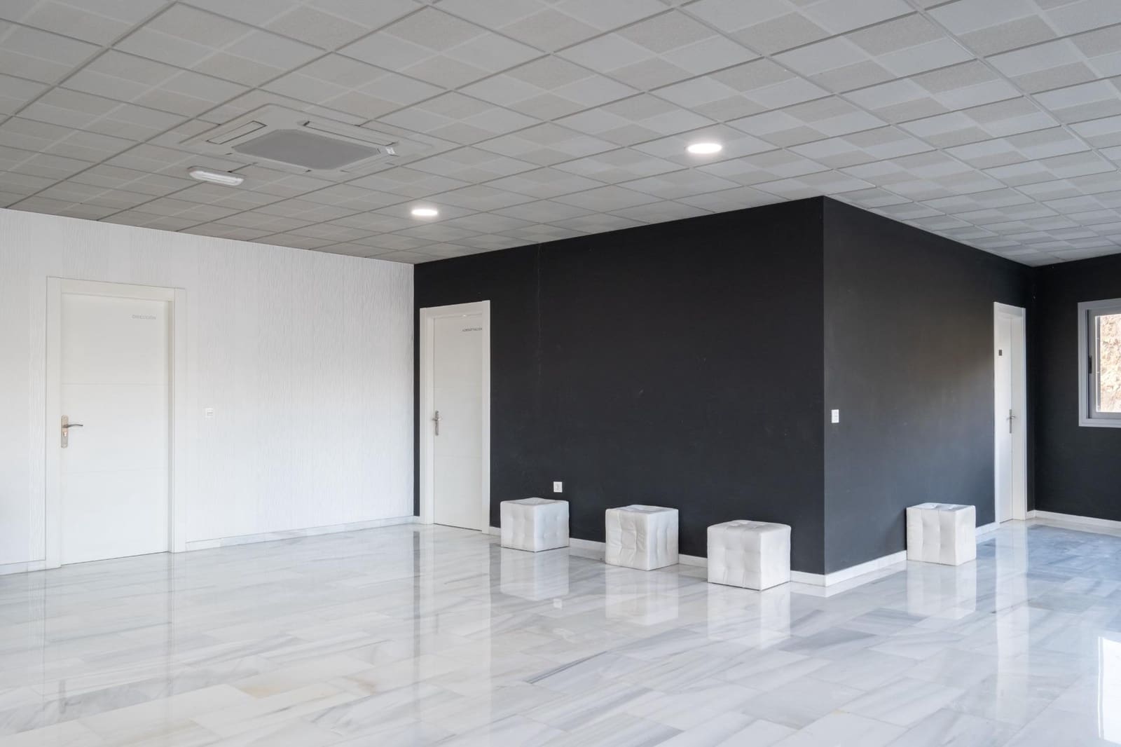 Yritys myytävänä paikassa Granada kaupunki - 1 150 000 € (Ref: 8638587)