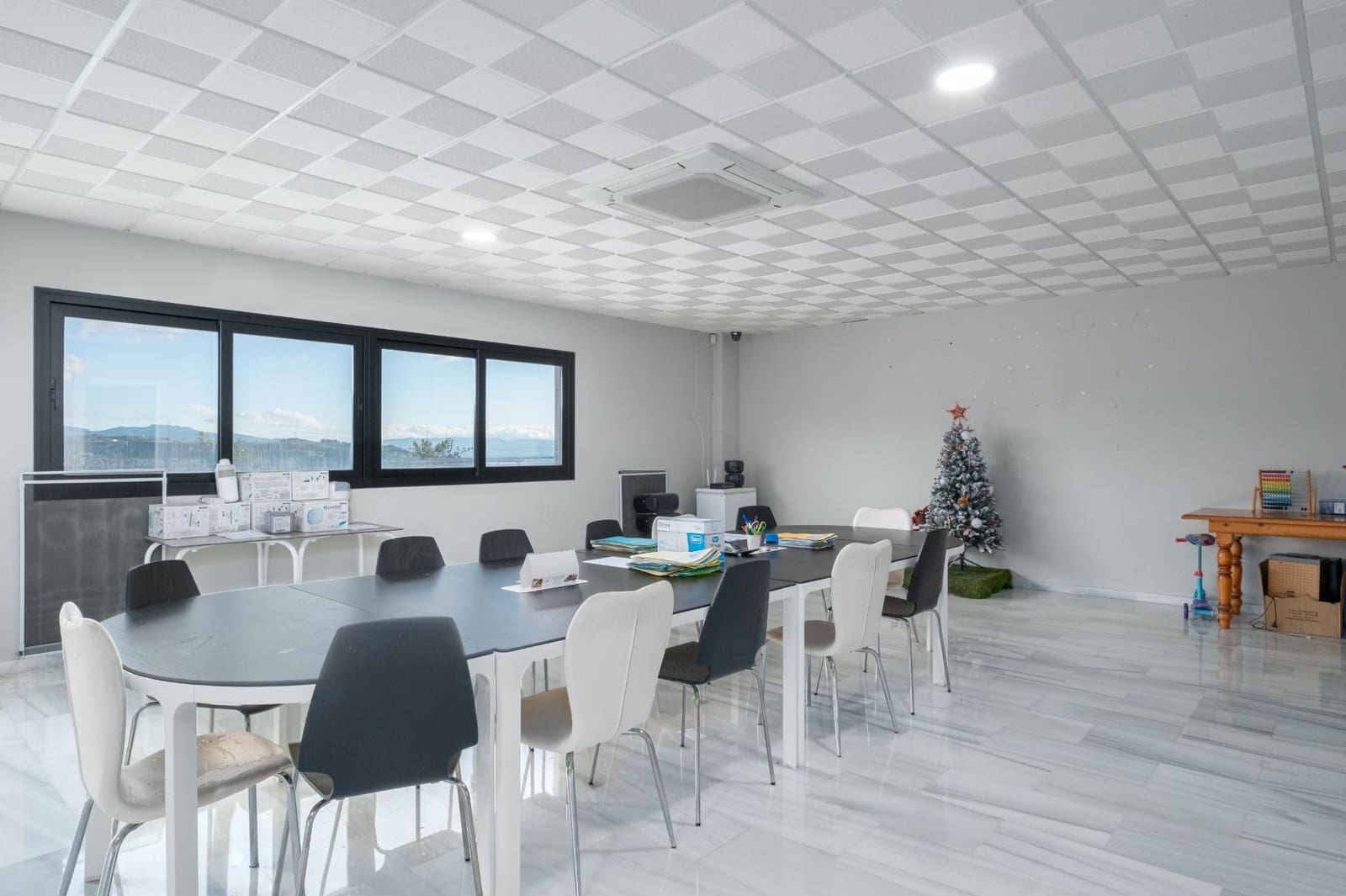 Yritys myytävänä paikassa Granada kaupunki - 1 150 000 € (Ref: 8638587)