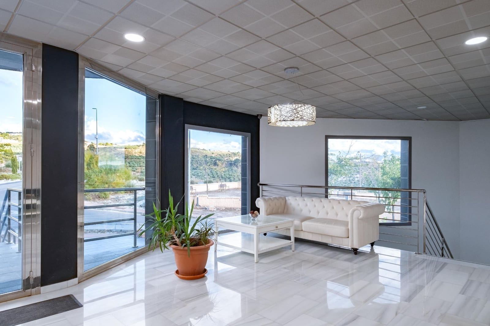 Yritys myytävänä paikassa Granada kaupunki - 1 150 000 € (Ref: 8638587)