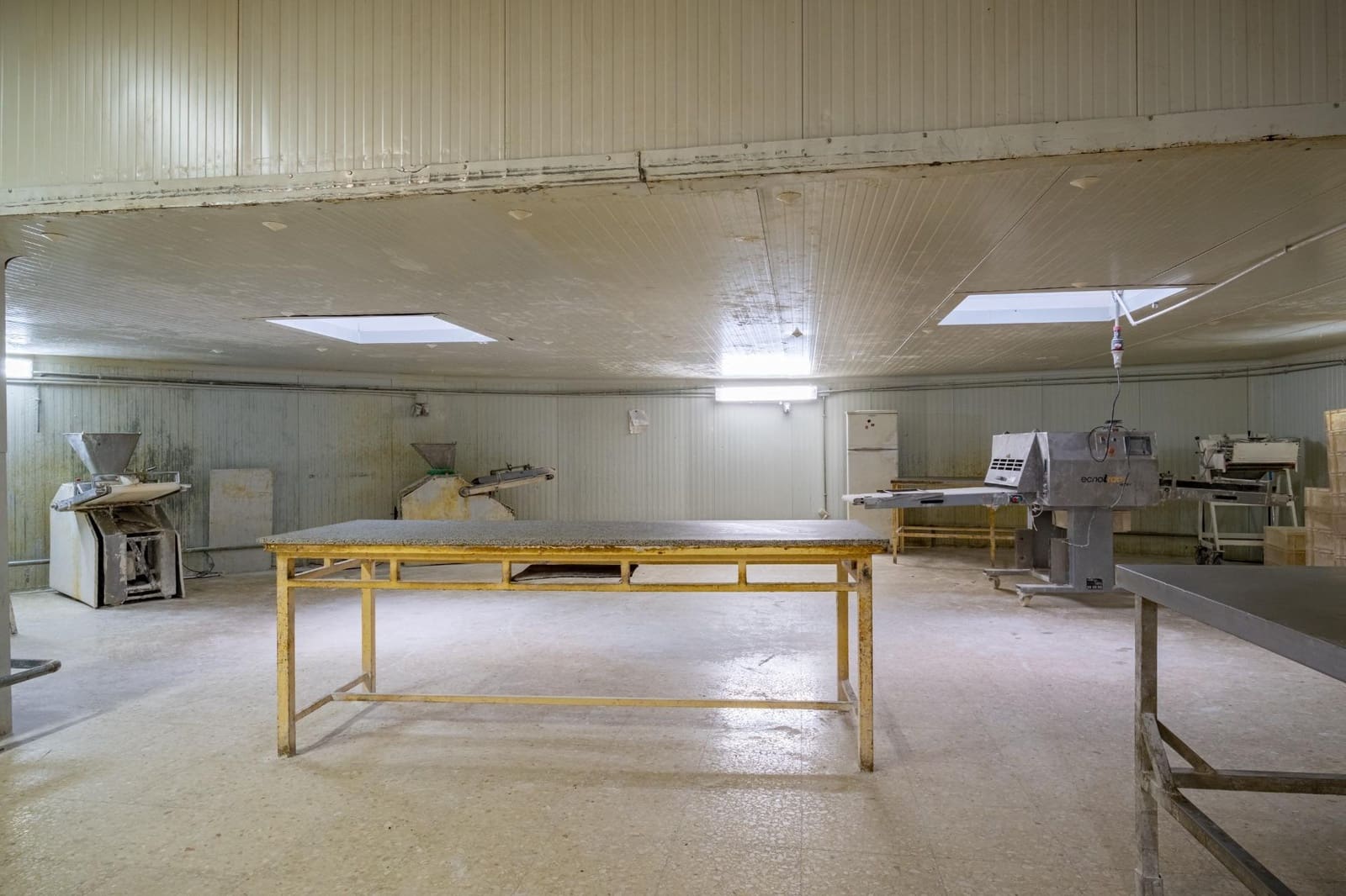 Yritys myytävänä paikassa Granada kaupunki - 1 150 000 € (Ref: 8638587)