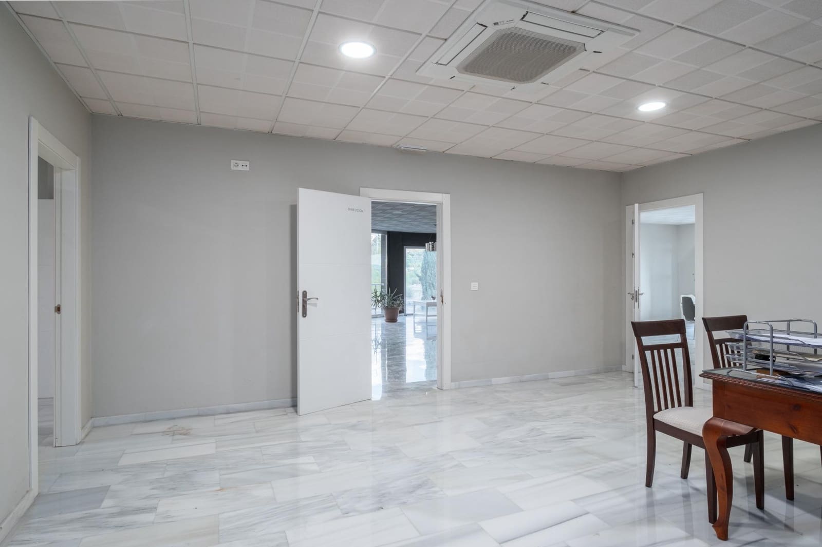 Yritys myytävänä paikassa Granada kaupunki - 1 150 000 € (Ref: 8638587)