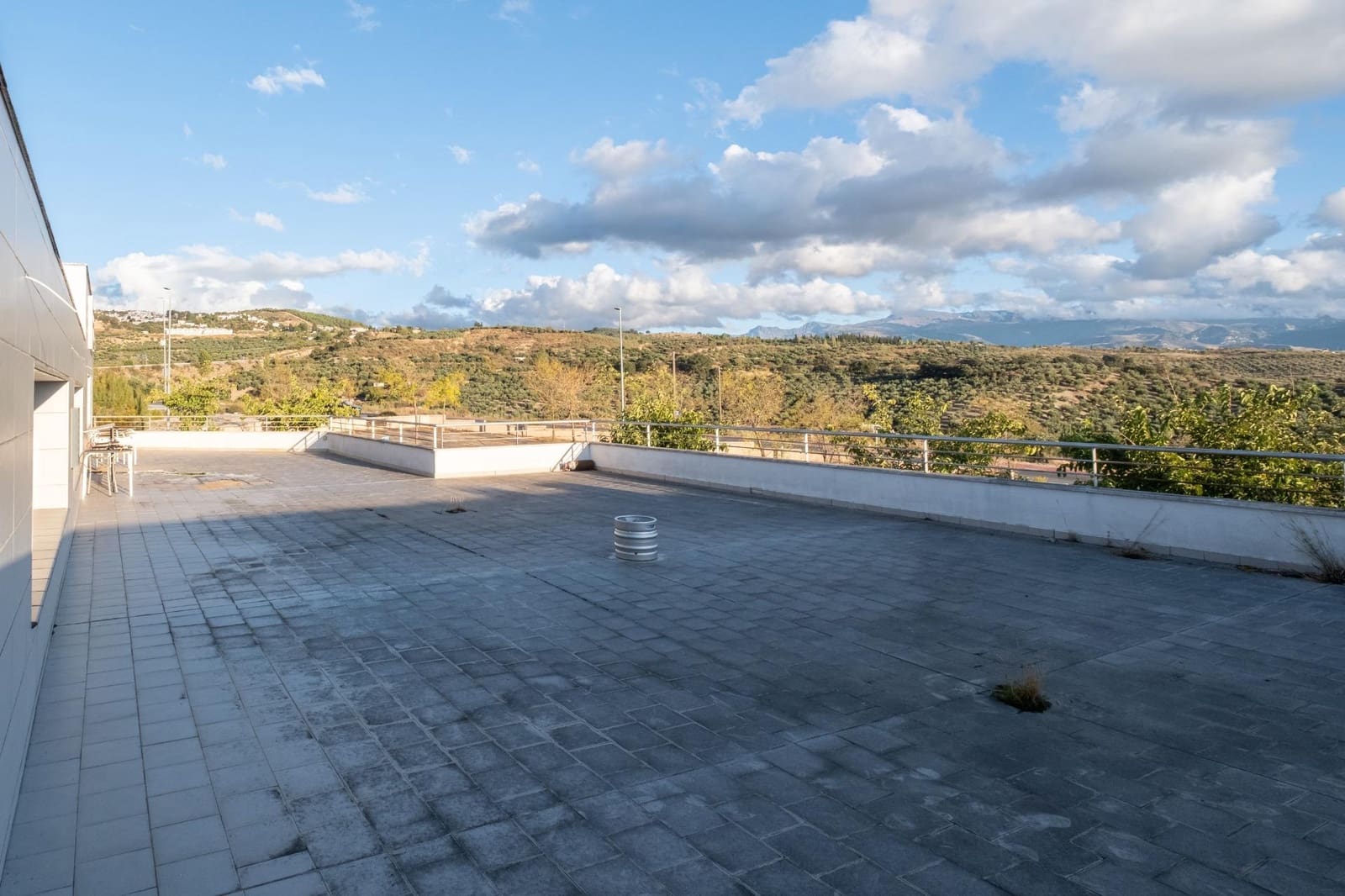 Yritys myytävänä paikassa Granada kaupunki - 1 150 000 € (Ref: 8638587)