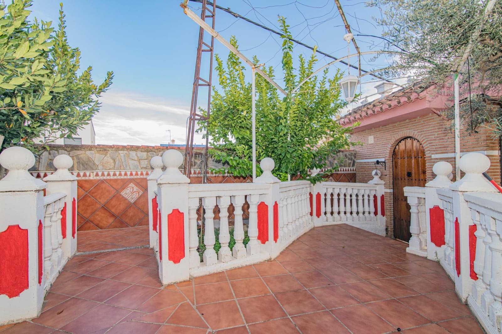 6 soveværelse Villa til salg i Ogijares med swimmingpool garage - € 459.000 (Ref: 8666700)