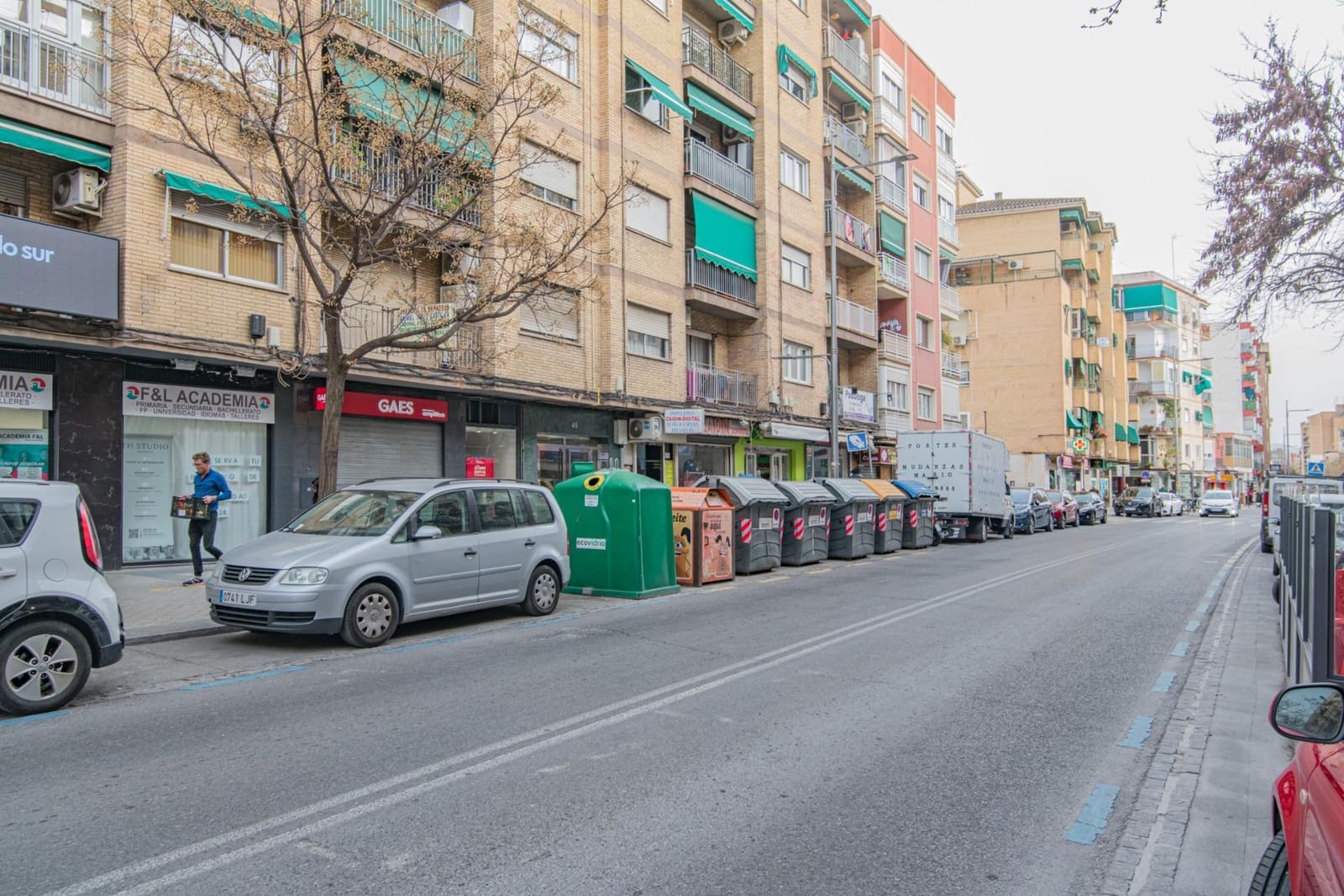 Erhverv til salg i Granada by - € 398.000 (Ref: 8810335)