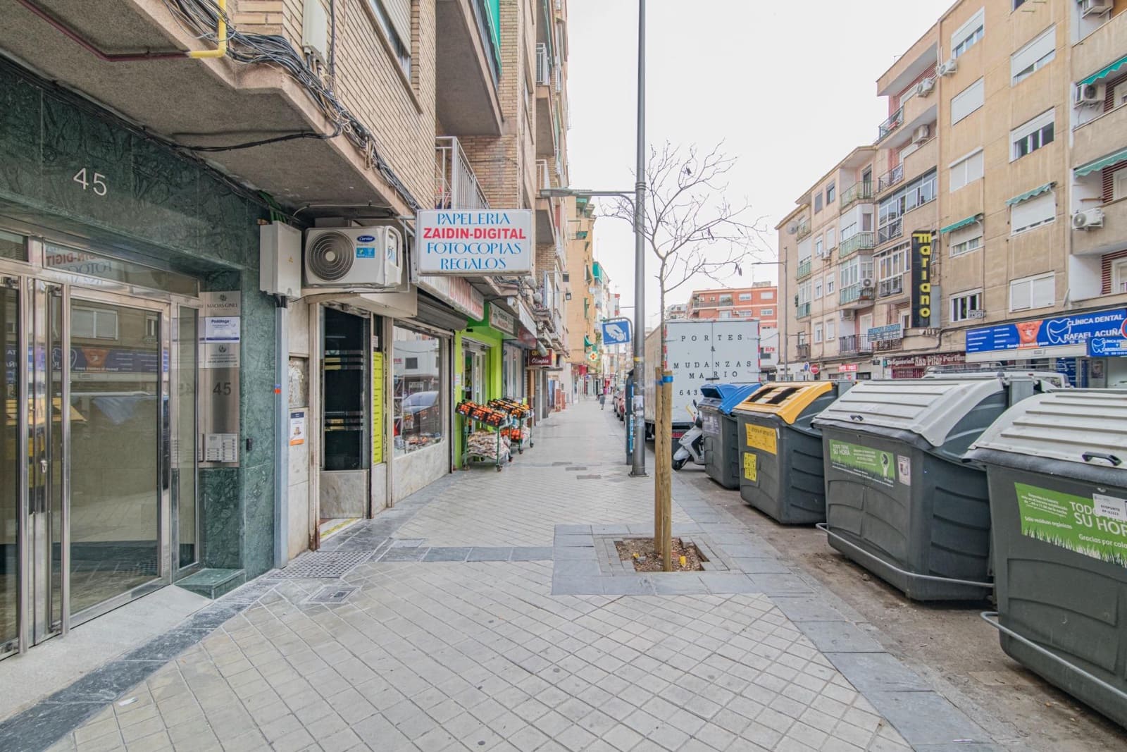 Erhverv til salg i Granada by - € 398.000 (Ref: 8810335)