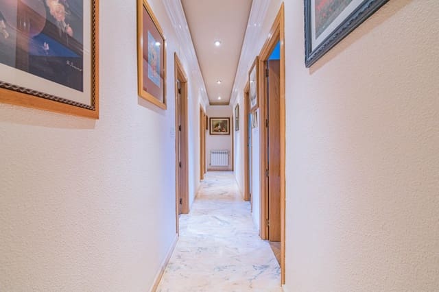 6 Zimmer Villa zu verkaufen in Ogíjares mit Pool Garage - 459.000 € (Ref: 8865162)