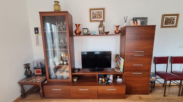 2 slaapkamer Flat te koop in Colomera met garage - € 80.000 (Ref: 8867099)