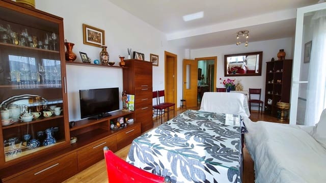 2 slaapkamer Flat te koop in Colomera met garage - € 80.000 (Ref: 8867099)