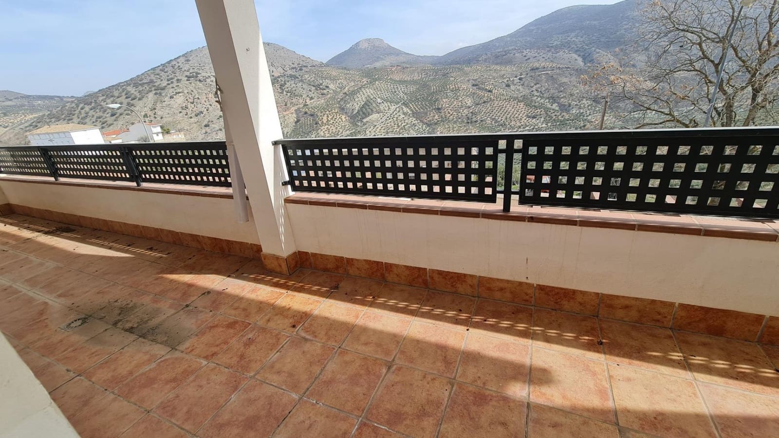 2 soveværelse Lejlighed til salg i Colomera med garage - € 80.000 (Ref: 8867099)