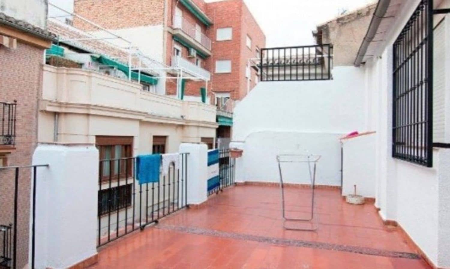 5 soveværelse Erhverv til salg i Granada by - € 593.000 (Ref: 8885993)