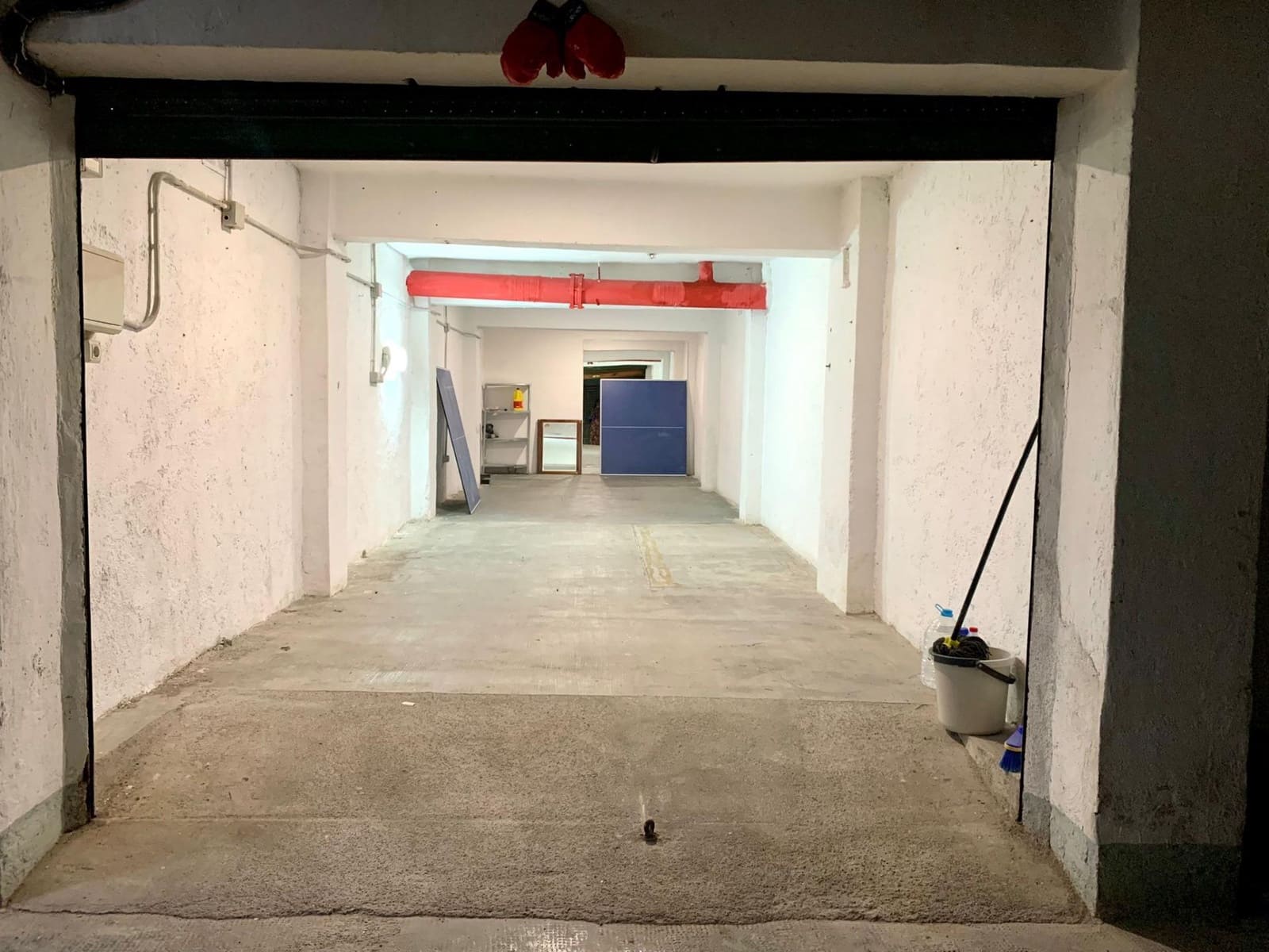 Commercieel te koop in Granada stad met garage - € 35.000 (Ref: 8897125)