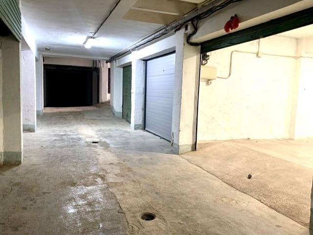 Commercial for sale in Granada city with garage - € 35,000 (Ref: 8897125)