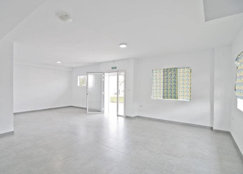 Erhverv til salg i Motril - € 80.000 (Ref: 8897139)