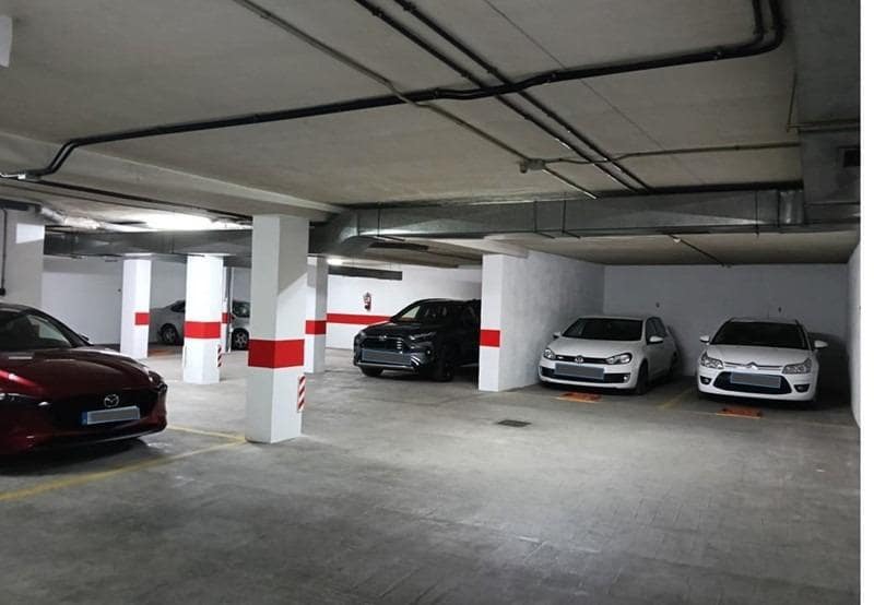 Garaż na sprzedaż w Santa Fe - 74 000 € (Ref: 8897157)