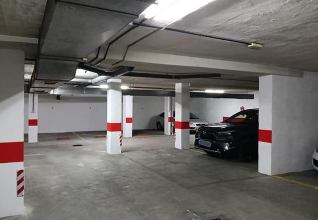 Garage til salg i Santa Fe - € 74.000 (Ref: 8897157)