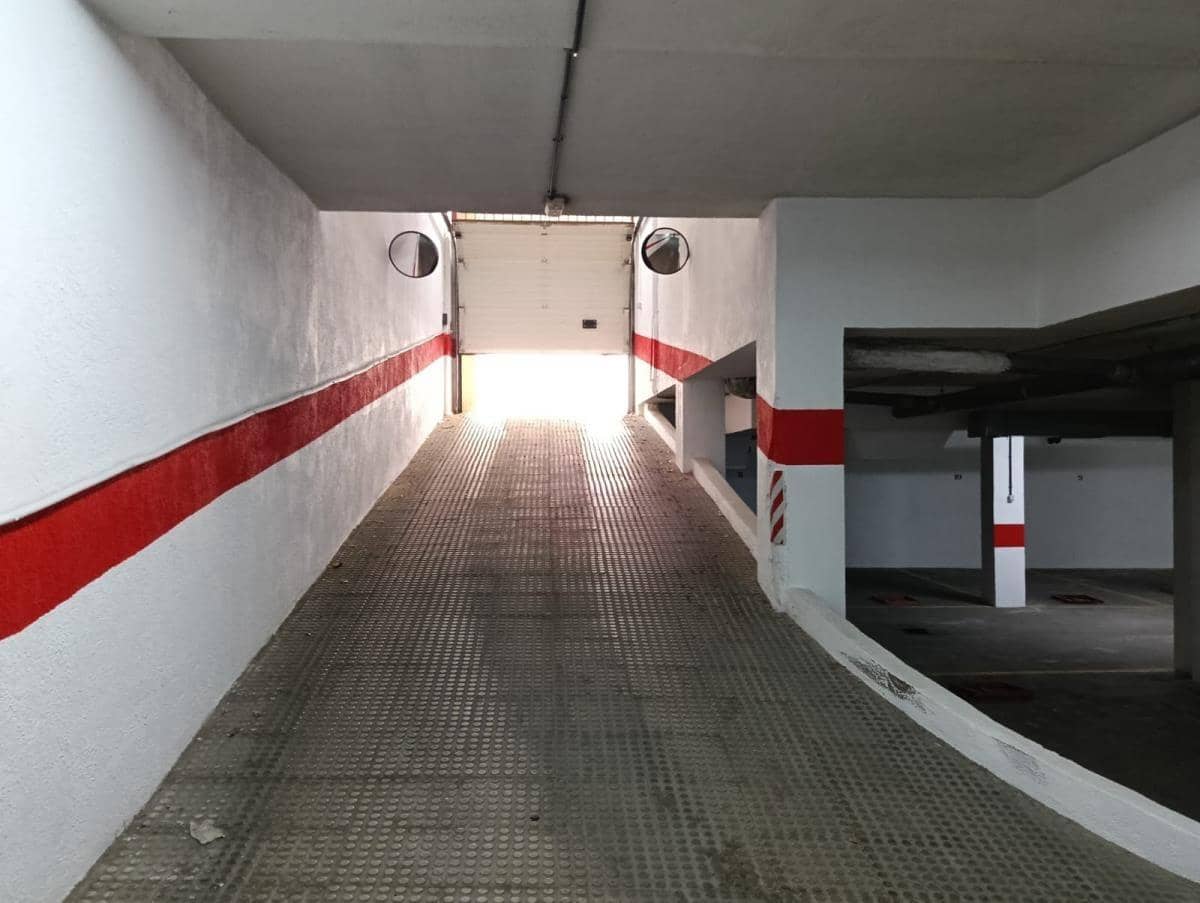 Garaż na sprzedaż w Santa Fe - 74 000 € (Ref: 8897157)