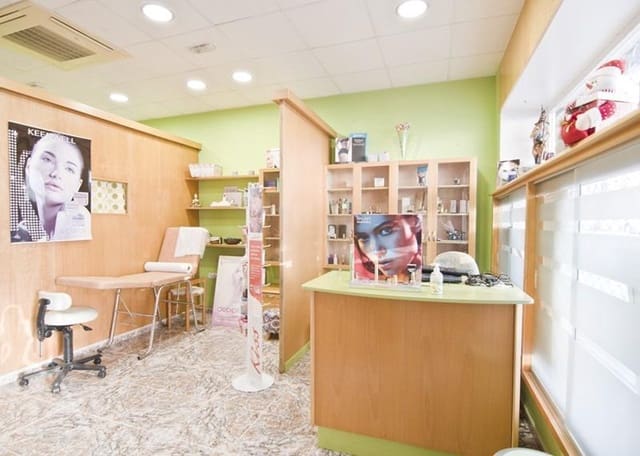 Erhverv til salg i Motril - € 70.000 (Ref: 8897158)