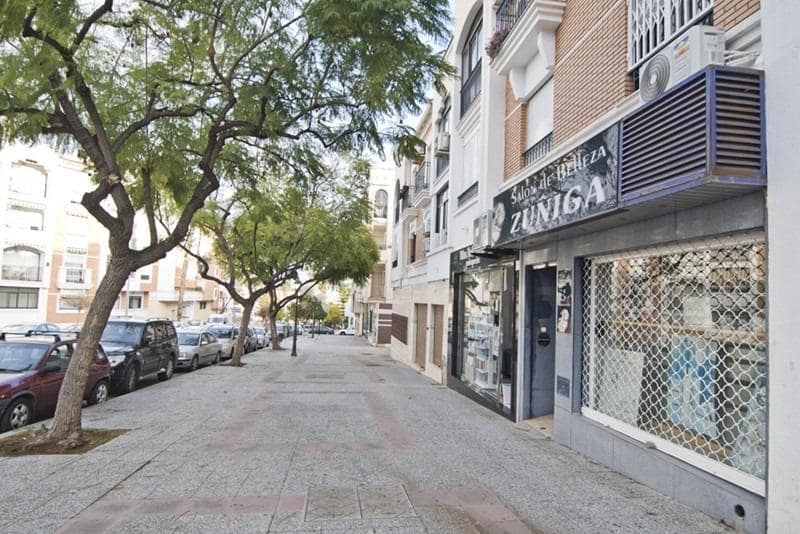 Erhverv til salg i Motril - € 70.000 (Ref: 8897158)