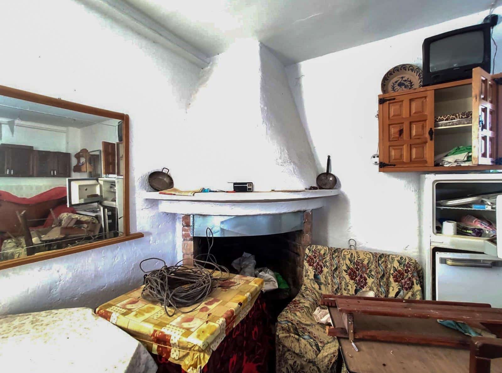 Finka/Dom wiejski na sprzedaż w Cozvijar - 61 900 € (Ref: 8897159)