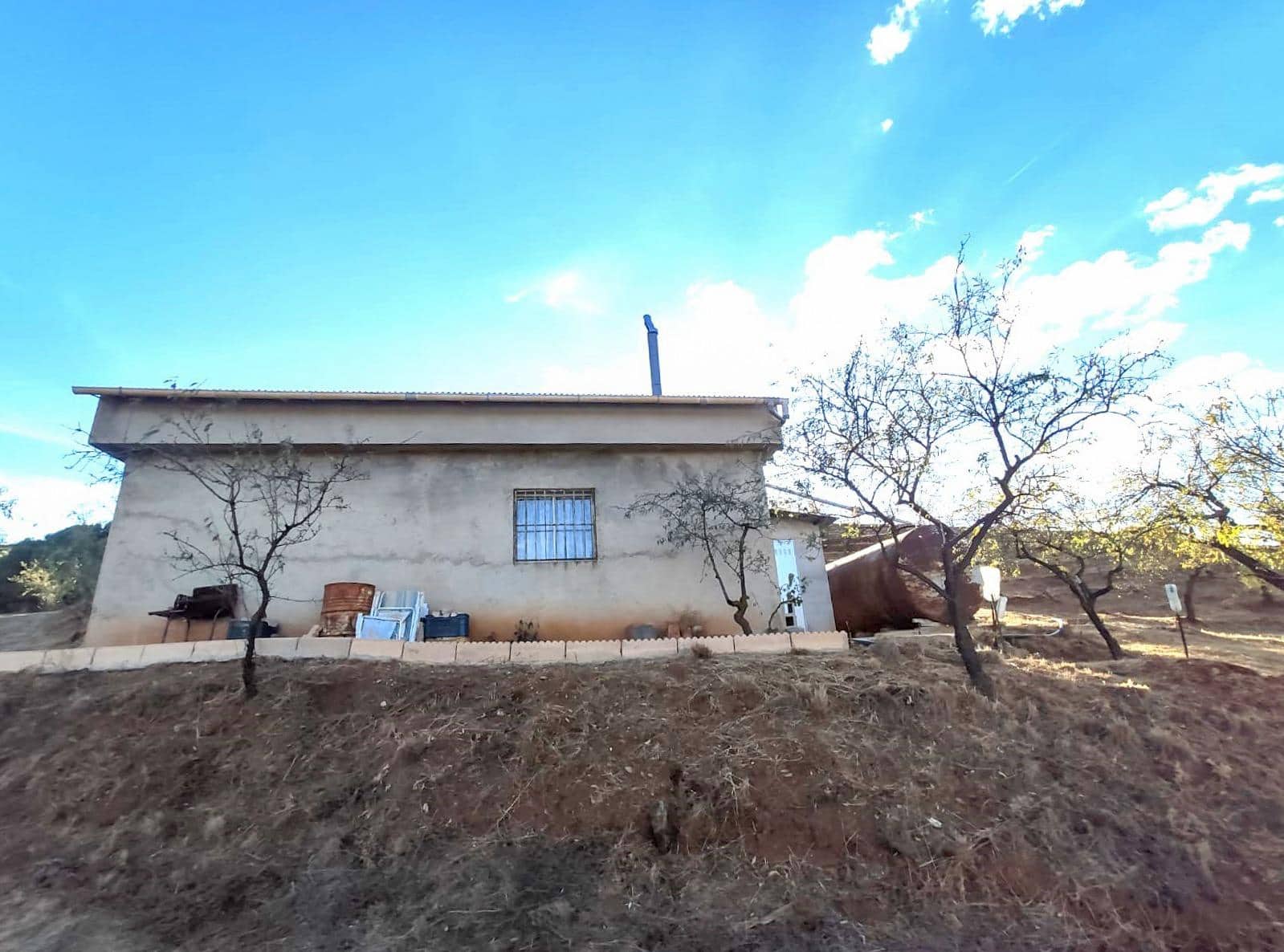 Finka/Dom wiejski na sprzedaż w Cozvijar - 61 900 € (Ref: 8897159)