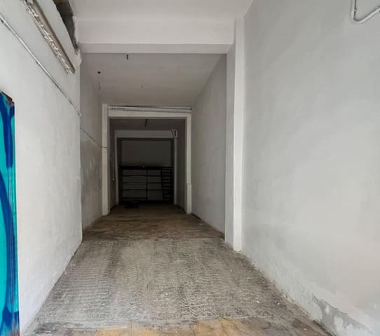 Commercieel te koop in Granada stad - € 40.000 (Ref: 8897166)