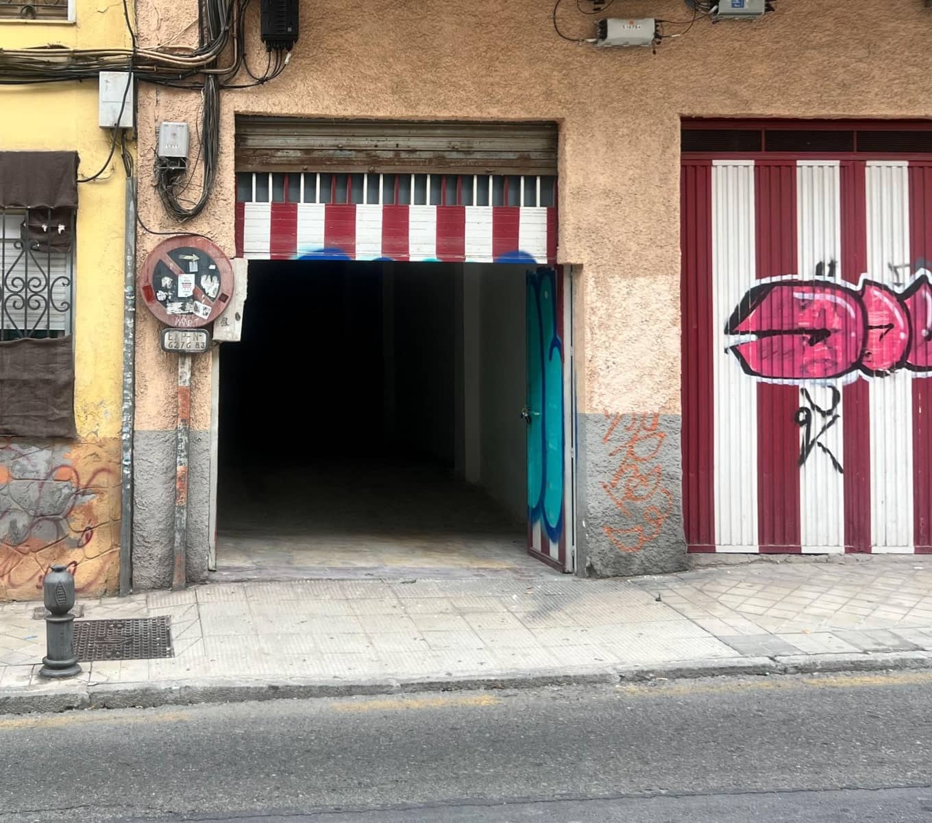 Commercieel te koop in Granada stad - € 40.000 (Ref: 8897166)